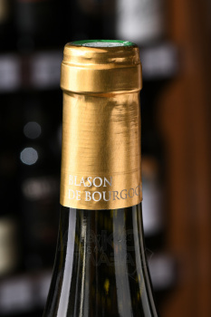 Bourgogne Chardonnay Blason de Bourgogne - вино Бургонь Шардоне Блазон де Бургонь 0.75 л белое сухое