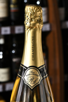 Rene Schloesser Brut Chardonnay - шампанское Рене Шлоссер Брют Шардоне 0.75 л