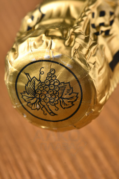 Rene Schloesser Brut Chardonnay - шампанское Рене Шлоссер Брют Шардоне 0.75 л