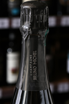 Champagne Bruno Michel La Demi Lune Extra Brut - шампанское Шампань Брюно Мишель Ля Деми-Люн Экстра 0.75 л белое экстра брют