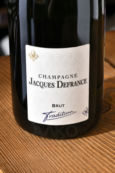 Champagne Jacques Defrance Tradition - шампанское Жак Дефранс Традисьон 2021 год 0.75 л белое брют