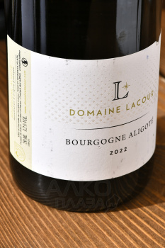 Domaine Lacour Bourgogne Aligote - вино Домен Лакур Бургонь Алиготе 2022 год 0.75 л белое сухое