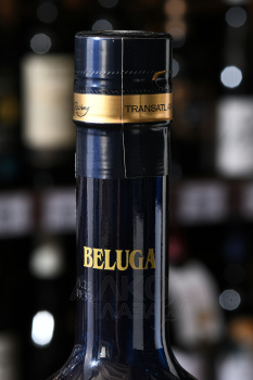 Beluga Transatlantic Racing Navy Blue - водка Белуга Трансатлантик Рейсинг Неви Блю 0.7 л