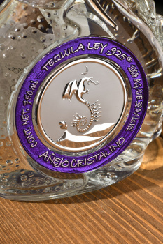 Ley 925 Diamand Anejo Cristalino Premium - текила Лей 925 Диаманд Аньехо Кристалино Премиум 0.75 л в п/у
