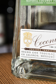 Jose Cuervo 1800 Coconut - ликер крепкий Хосе Куэрво 1800 Коконат 0.75 л