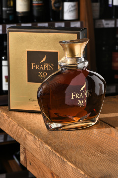 Frapin VIP XO Grande Champagne Premier Grand Cru Du Cognac (with box) - коньяк Фрапэн VIP XO Гранд Шампань Премье Гран Крю дю Коньяк 0.7 л (в коробке)