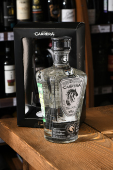 Carrera Reposado Cristalino - текила Каррера Репосадо Кристалино 0.75 л в п/у