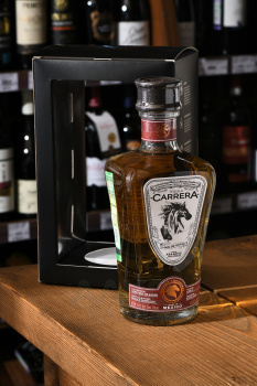 Carrera Anejo - текила Каррера Аньехо 0.75 л в п/у
