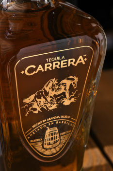 Carrera Extra Anejo - текила Каррера Экстра Аньехо 0.75 л в п/у