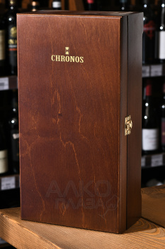 Chronos XO - коньяк Хронос ИКСО 0.35 л в подарочном наборе из 2-х бут.