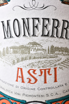 Le Monferrine Asti DOCG - игристое вино Ле Монферрине ДОКГ Асти 0.75 л