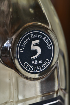 Herencia Historico 27 de Mayo Gran Reserva Cristalino - текила Херенсия Хисторико 27 Мая Гран Резерва Кристалино 0.75 л