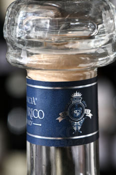 Herencia Historico 27 de Mayo Gran Reserva Cristalino - текила Херенсия Хисторико 27 Мая Гран Резерва Кристалино 0.75 л