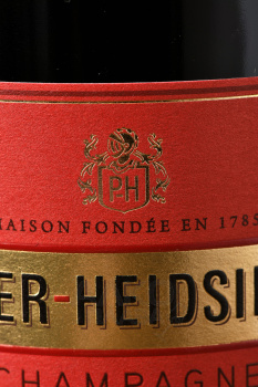 Piper Heidsieck Cuvee Brut gift box - шампанское Пайпер Хайдсик Брют 0.75 л в п/у