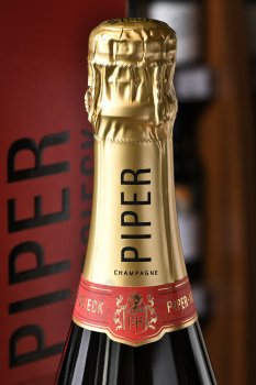 Piper Heidsieck Cuvee Brut gift box - шампанское Пайпер Хайдсик Брют 0.75 л в п/у