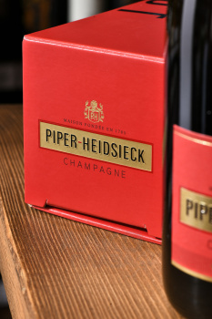 Piper Heidsieck Cuvee Brut gift box - шампанское Пайпер Хайдсик Брют 0.75 л в п/у