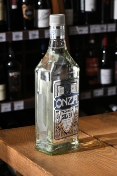 Onza Silver - текила Онза Сильвер 0.7 л