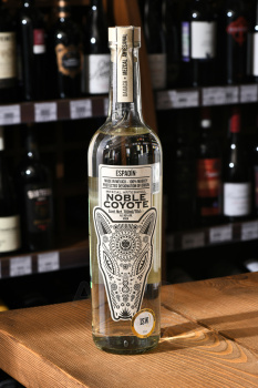 Mezcal Artesanal Noble Coyote Espadin - мескаль Артесаналь Нобль Койоте Эспадин 0.7 л