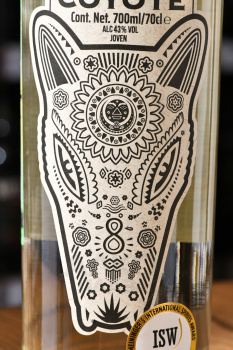 Mezcal Artesanal Noble Coyote Espadin - мескаль Артесаналь Нобль Койоте Эспадин 0.7 л