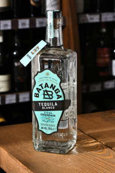 Batanga Tequila Blanco - текила Батанга Бланко 0.7 л