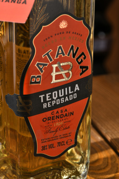 Batanga Tequila Reposado - текила Батанга Репосадо 0.7 л