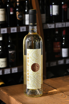 Georgian WineMaker Tsolikauri - вино Джеорджиан Ваинмеикер Цоликаури 0.75 л белое сухое