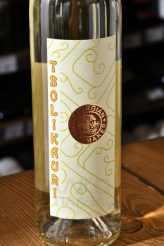 Georgian WineMaker Tsolikauri - вино Джеорджиан Ваинмеикер Цоликаури 0.75 л белое сухое