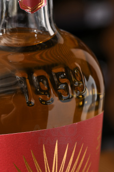 El Tequileno 1959 Reposado Rare - текила Эль Текинельо 1959 Репосадо Рэр 0.7 л