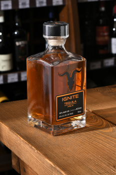 Ignite Tequila Anejo - текила Игнайт Аньехо 0.7 л