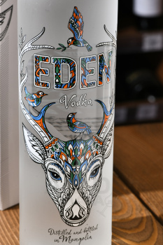 Eden - водка Эден 0.7 л в п/у