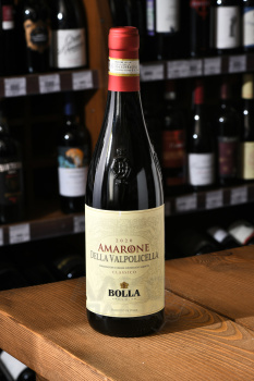 Bolla Amarone della Valpolicella Classico DOCG - вино Болла Амароне Делла Вальполичелла Классико 0.75 л красное полусухое