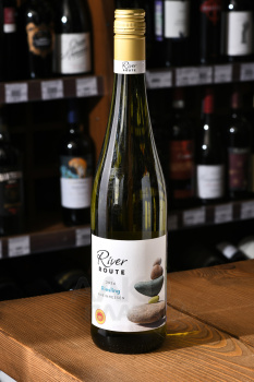 Reh Kendermann River Route Riesling - вино Рех Кендерманн Ривер Рут Рислинг 0.75 л белое полусухое