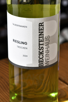 Becksteiner Riesling - вино Бекштайнер Рислинг 0.75 л белое полусухое