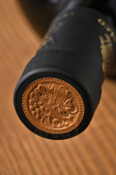 Vedi Alco Areni Gold - вино Веди Алко Арени Голд 1.5 л красное сухое