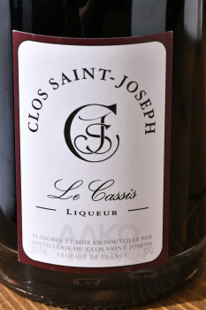 Clos Saint-Joseph Le Cassis Liqueur - ликер Кло Сен-Жозеф Лё Касис 0.5 л