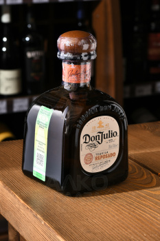 Don Julio Reposado - текила Дон Хулио Репосадо 0.7 л в п/у