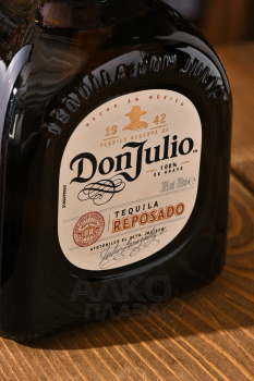 Don Julio Reposado - текила Дон Хулио Репосадо 0.7 л в п/у