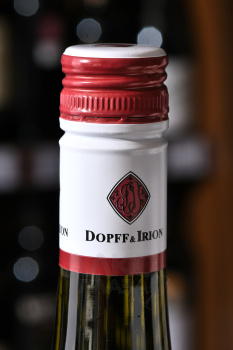 Riesling Dopff & Irion Tradition Alsace - вино Рислинг Допфф и Ирион Традисьон Эльзас АОС 0.75 л белое сухое