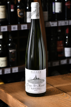 Riesling Clos Sainte Hune AOC - вино Тримбах Рислинг Кло Сент Ун 0.75 л белое полусухое