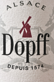 Dopff au Moulin Riesling Alsace - вино Допф О Мулэн Рислинг Эльзас 2018 год 0.75 л белое сухое