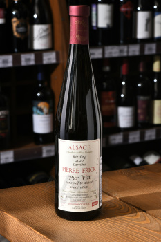 Pierre Frick Riesling Carriere Alsace - вино Пьер Фрик Рислинг Каррьер Эльзас 2020 год 0.75 л белое сухое