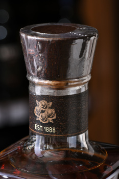Four Roses Single Barrel - виски Фо Роузес Сингл Баррел 0.7 л
