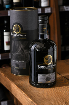 Bunnahabhain Toiteach A Dha in tube - виски Буннахавэн Тойчеч а Гха 0.7 л в тубе