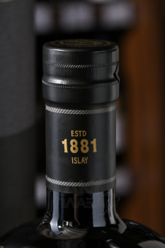 Bunnahabhain Toiteach A Dha in tube - виски Буннахавэн Тойчеч а Гха 0.7 л в тубе