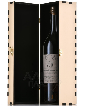 Laterrade Bas Armagnac Brut de Fut 2017 - арманьяк Латеррад Ба-Арманьяк Брют де Фут 2017 год 0.7 л