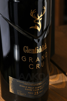 Glenfiddich Grand Cru 23 years old gift box - виски Гленфиддик Гран Крю 23 года 0.7 л