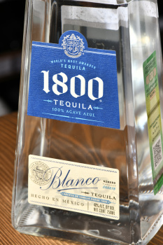 Jose Cuervo 1800 Blanco - текила Хосе Куэрво 1800 Бланко 0.75 л
