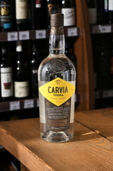 Carvia Lemon on Milk - водка Карвиа Лемон он Милк 0.7 л