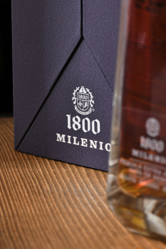 Jose Cuervo 1800 Milenio Extra Anejo - текила Хосе Куэрво 1800 Миленио Экстра Аньехо 0.7 л в п/у