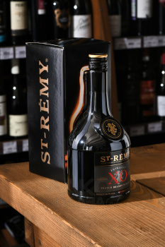 Saint-Remy XO - бренди Сен-Реми ХО 0.7 л в п/у